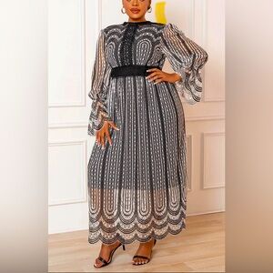 XPluswear NWT 3XL Midi Lace Long Sleeved Dress White with Black & scallop edges